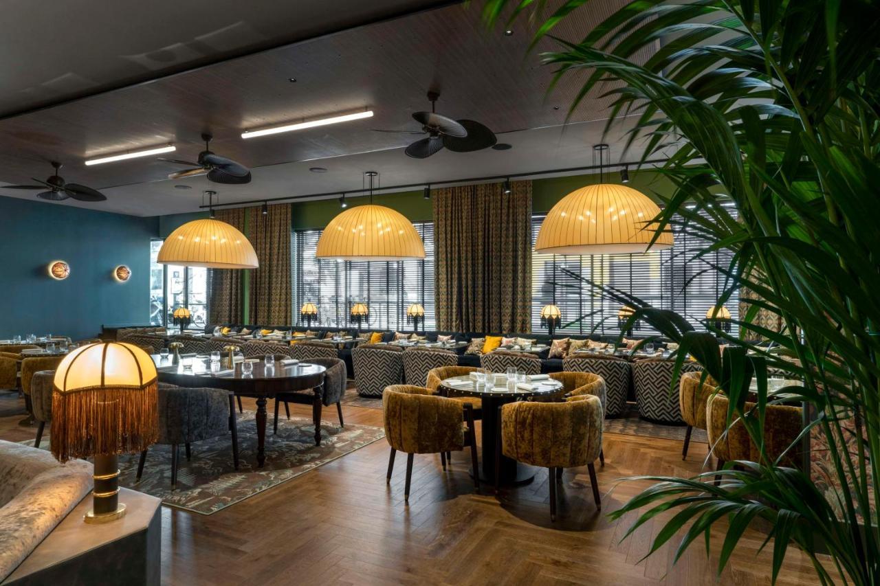 Radisson Collection Hotel, Santa Sofia ميلان المظهر الخارجي الصورة The restaurant at The Standard London