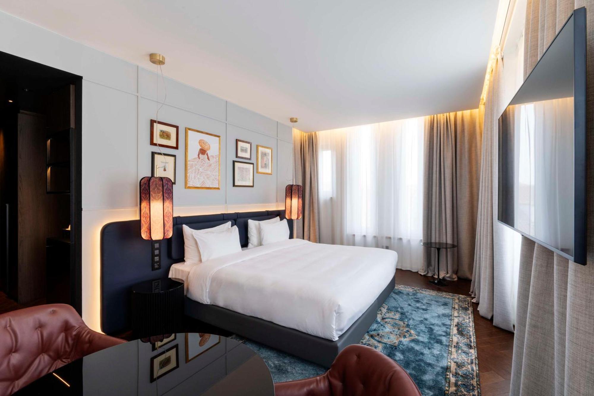 Radisson Collection Hotel, Santa Sofia ميلان المظهر الخارجي الصورة A bedroom at the hotel