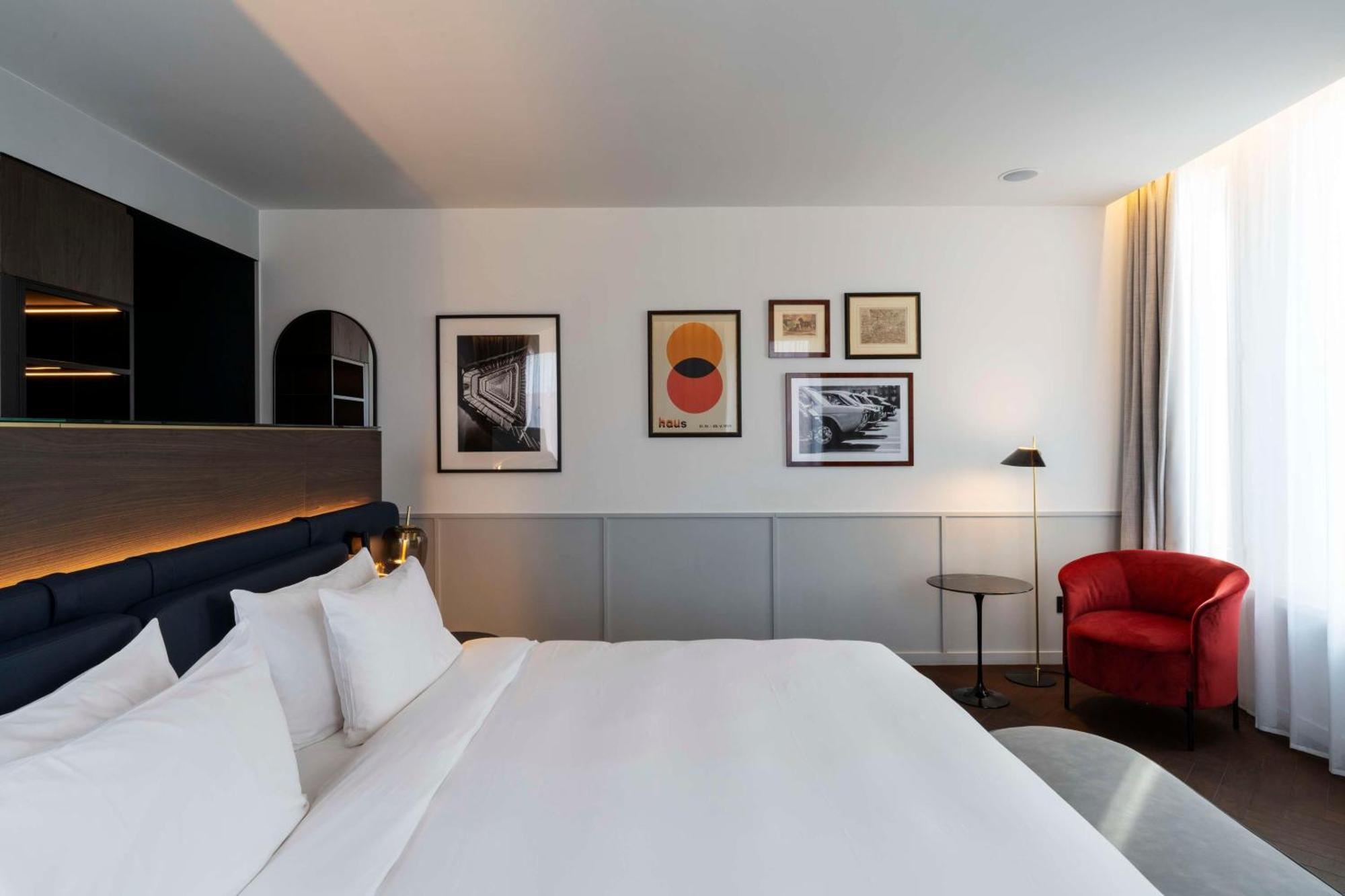 Radisson Collection Hotel, Santa Sofia ميلان المظهر الخارجي الصورة A room at the hotel
