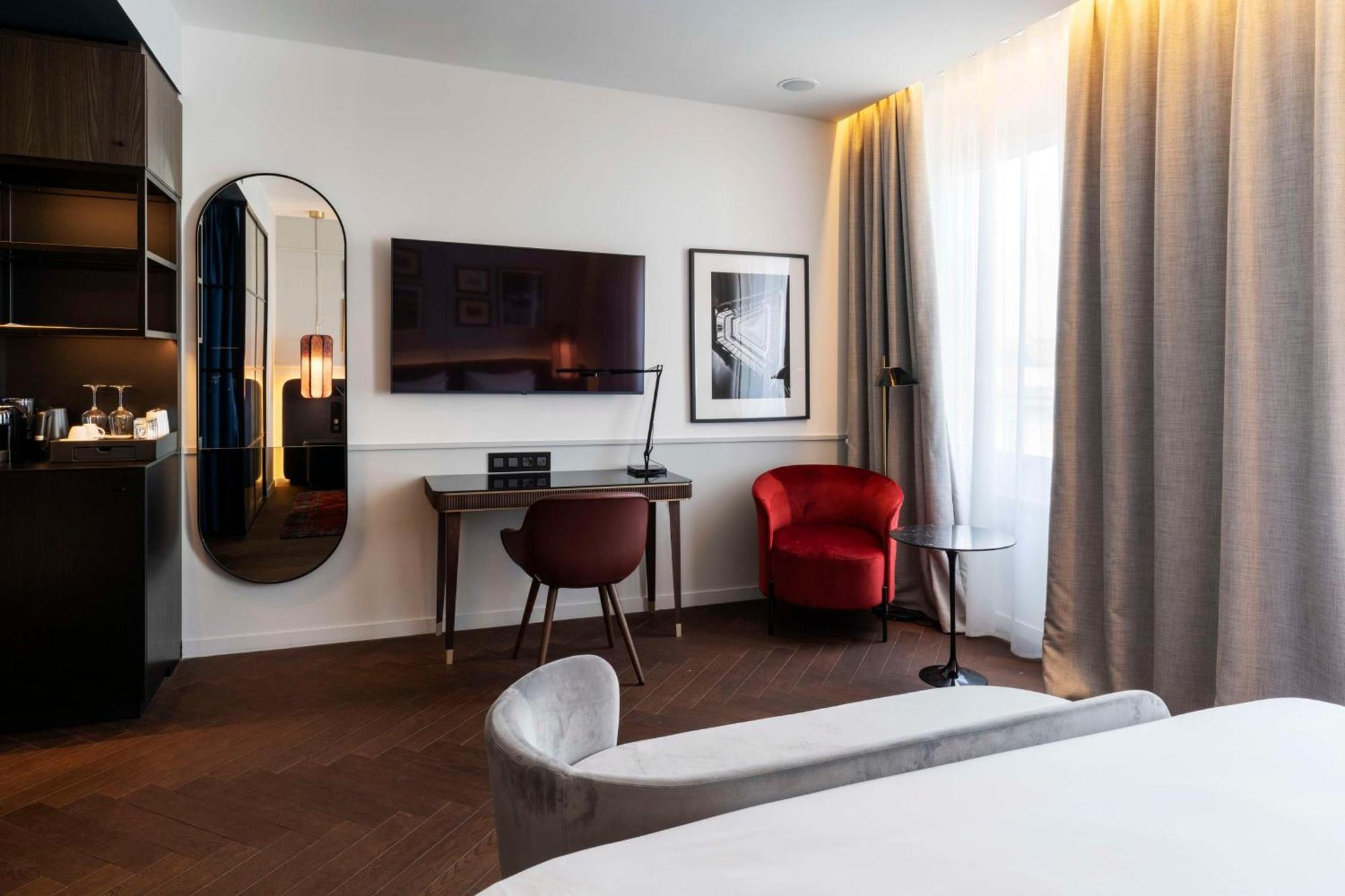 Radisson Collection Hotel, Santa Sofia ميلان المظهر الخارجي الصورة A room at the hotel
